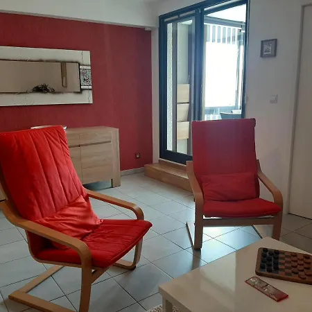 Apartamento T2 Confort Centre-ville Vieux-boucau Avec Parking Privatif Et Proche Des Plages - Fr-1-239-926 *